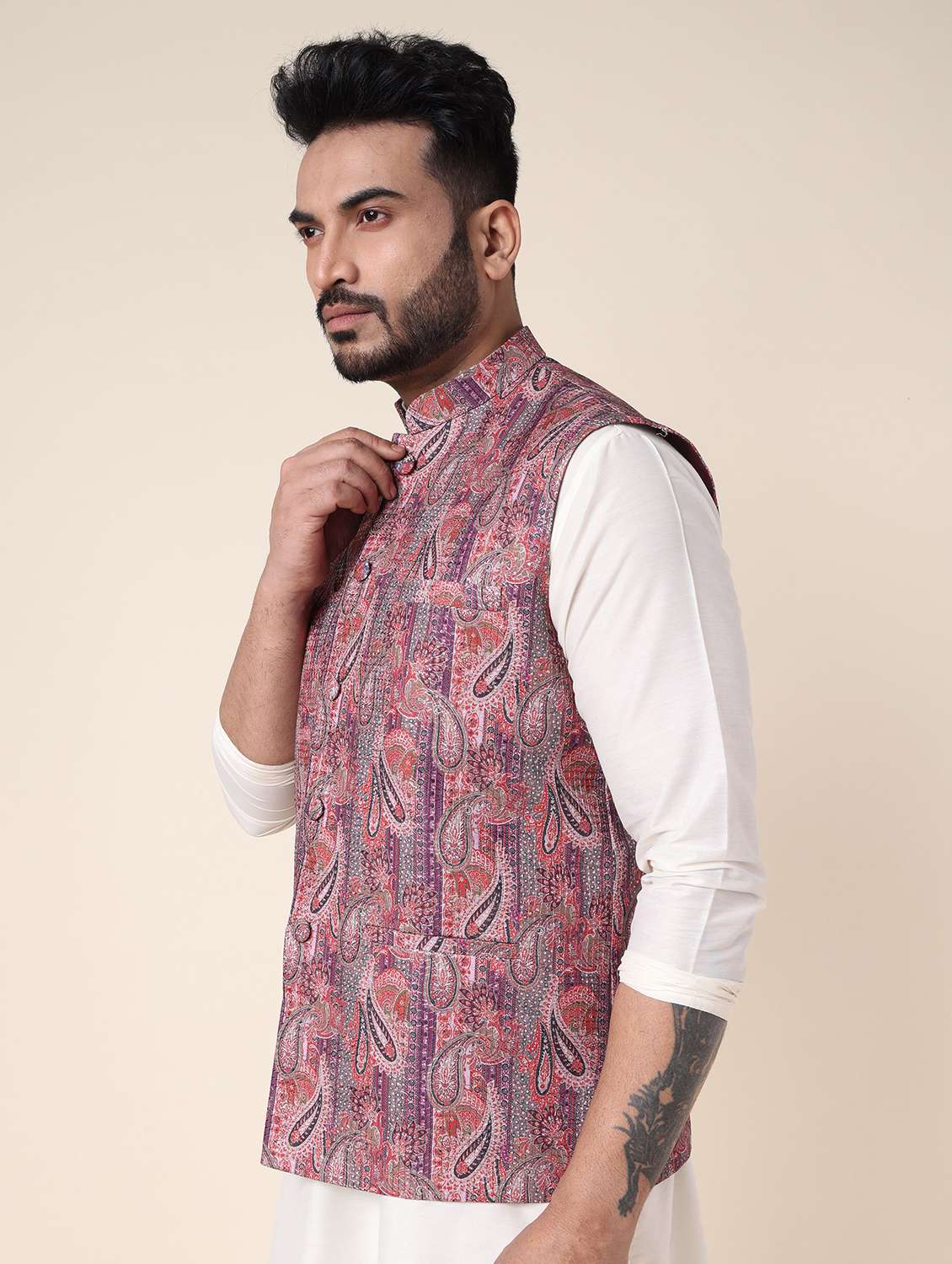 men solid mandarin neck kurta pyjama with jacket ethnic wear set - 22228089 -  Standard Image - 1