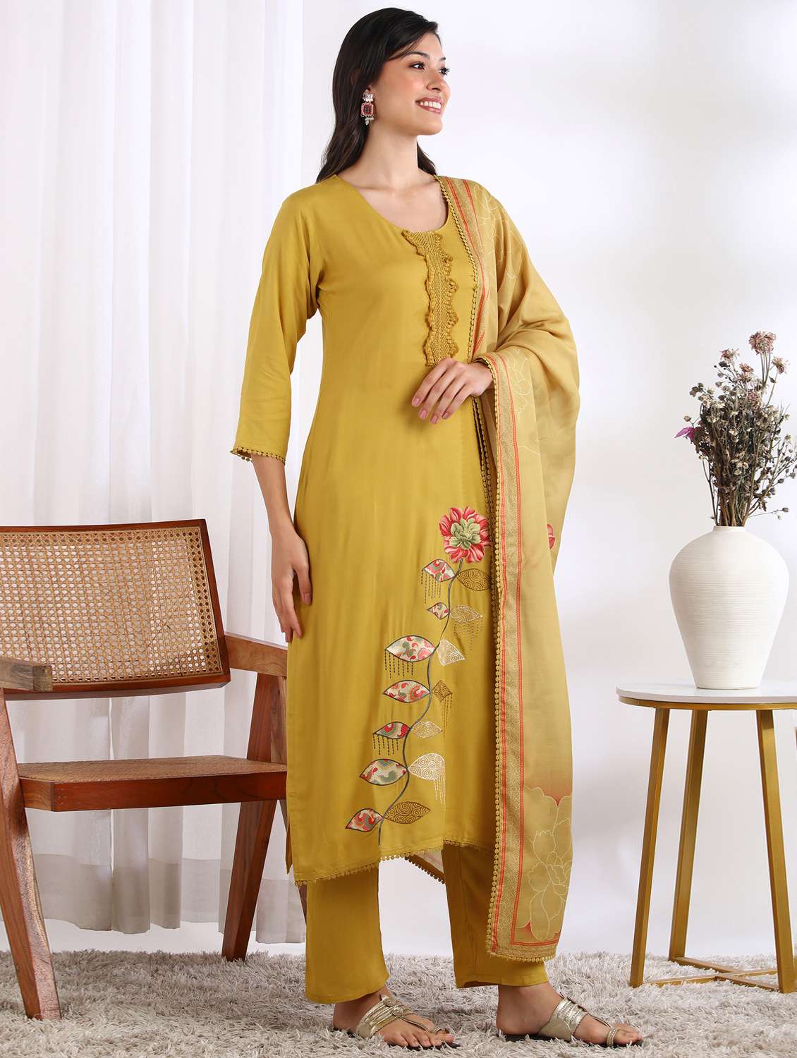 women embroidered kurta pant with dupatta set - 22228276 -  Standard Image - 1