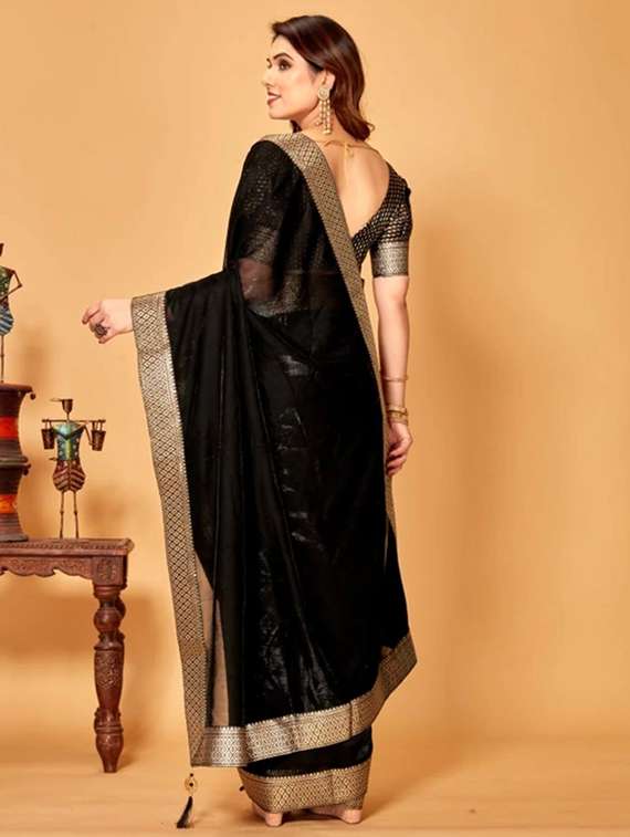women solid with bordered saree with blouse - 22228480 -  Standard Image - 1