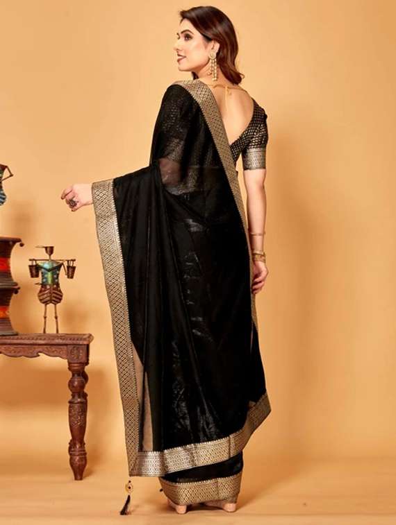 women solid with bordered saree with blouse - 22228558 -  Standard Image - 1