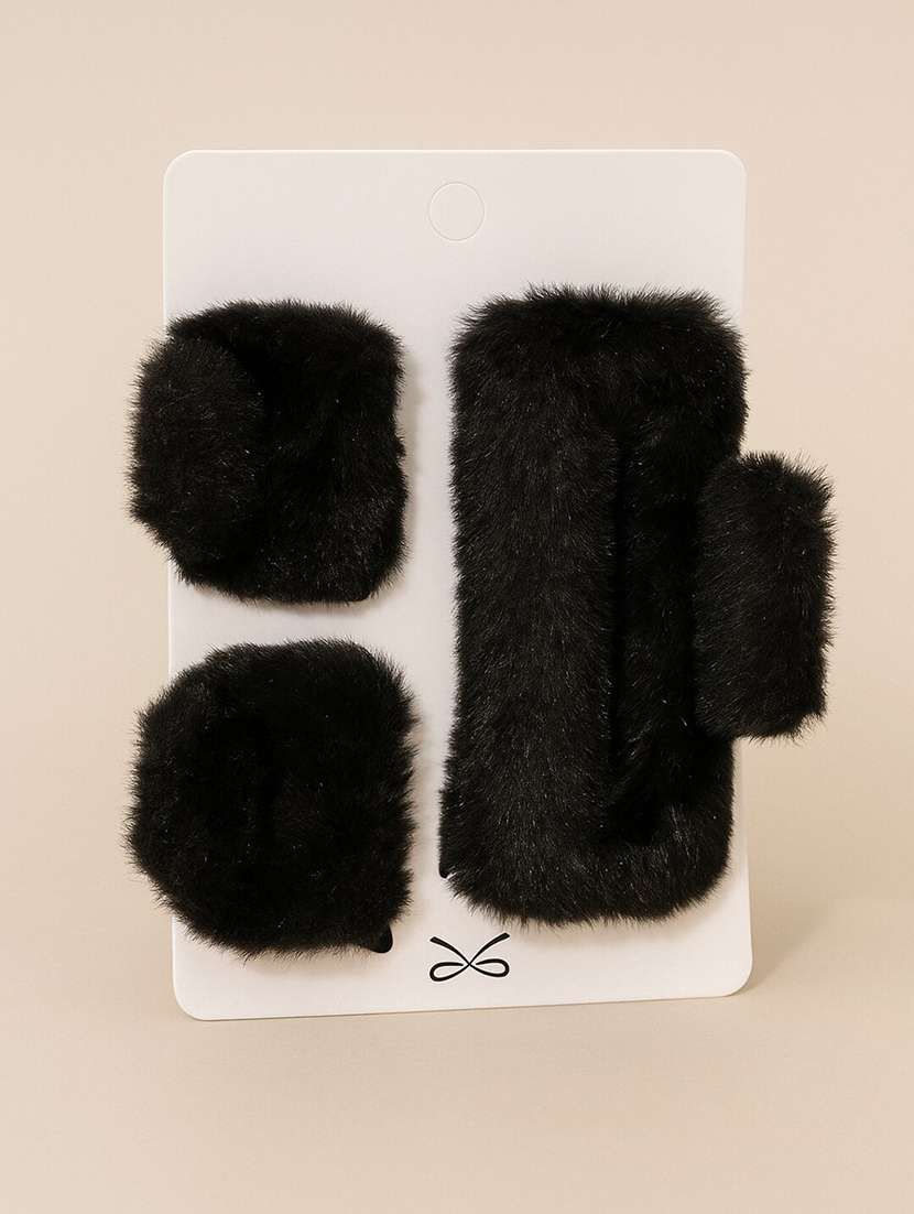 women faux fur hair pin and clutcher combo - 22228703 -  Standard Image - 1