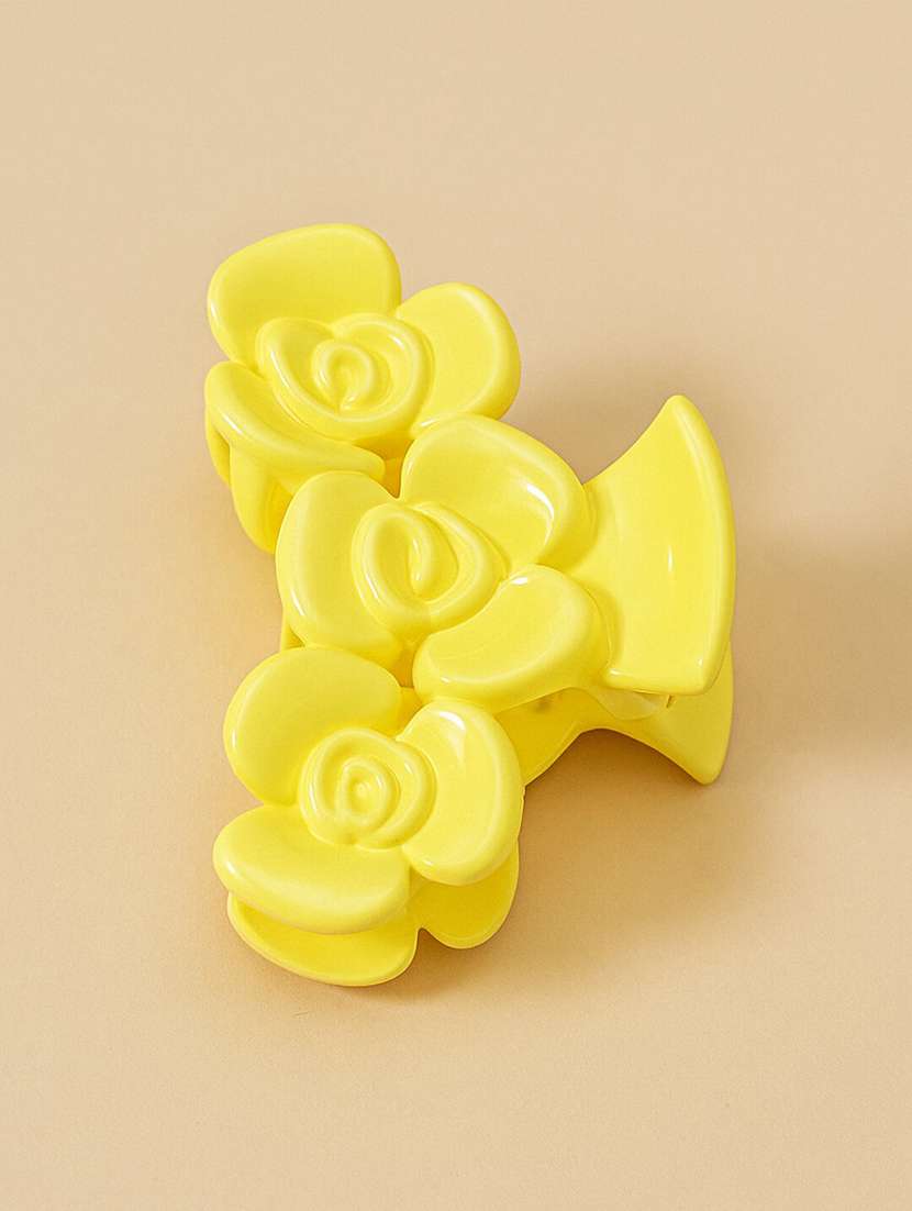 women floral rose design clutcher - 22228707 -  Standard Image - 1