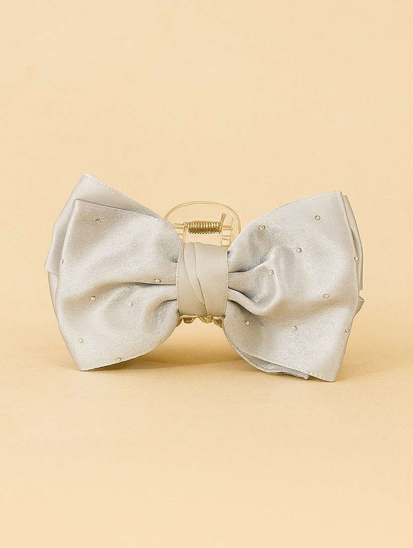 women bow embellished clutcher - 22228713 -  Standard Image - 1