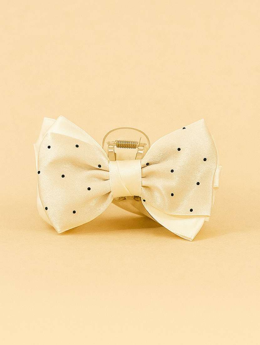 women bow embellished clutcher - 22228716 -  Standard Image - 1