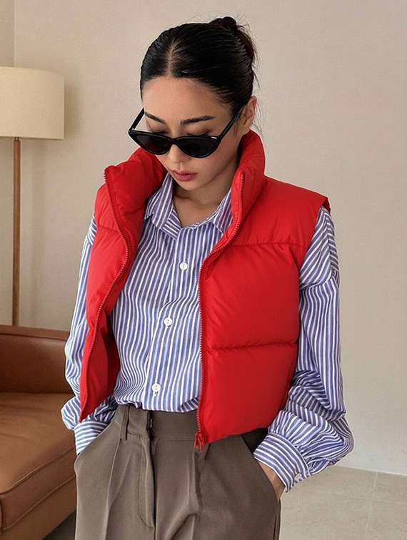 women solid sleeveless puffer jacket - 22228935 -  Standard Image - 1