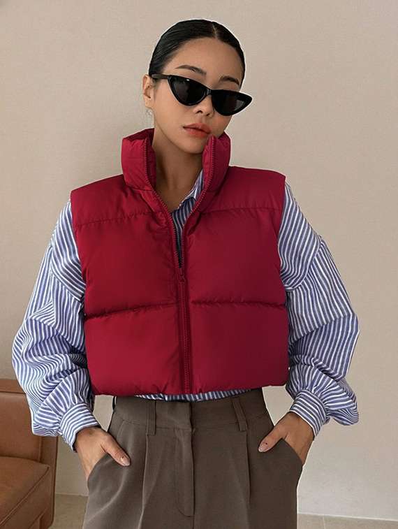 women solid sleeveless puffer jacket