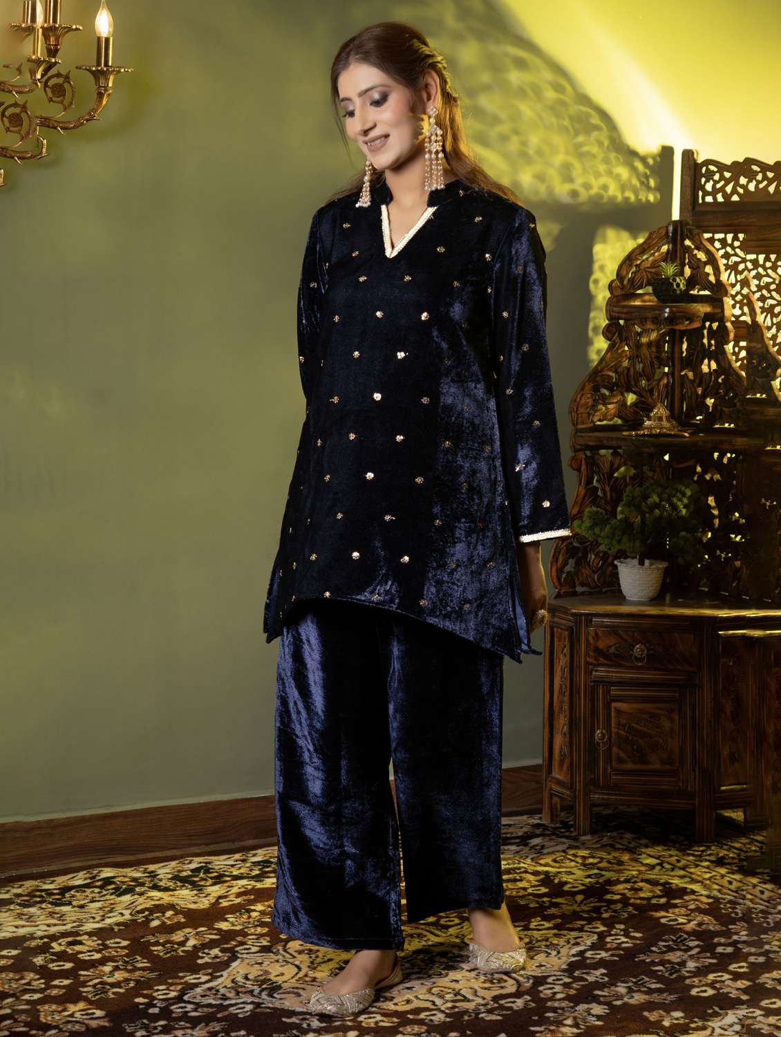 women solid with work long sleeve kurta palazzo set  - 22229794 -  Standard Image - 1