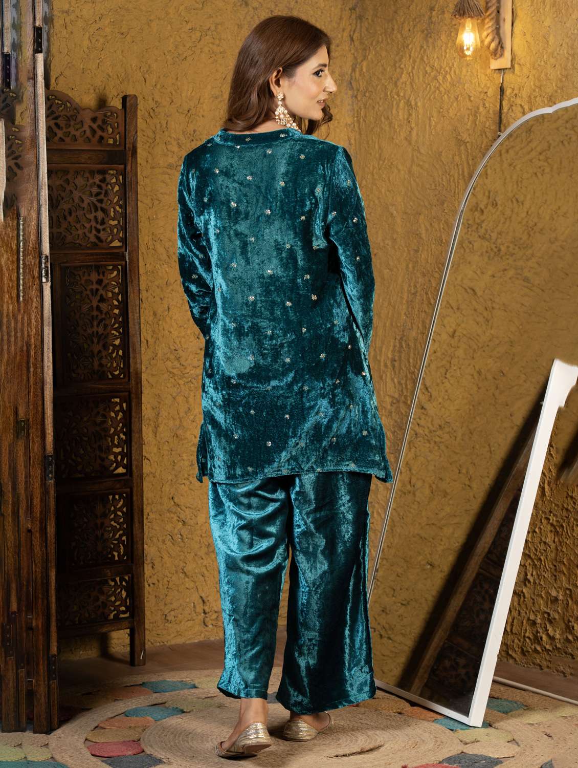 women solid with work long sleeve kurta palazzo set  - 22229795 -  Standard Image - 4