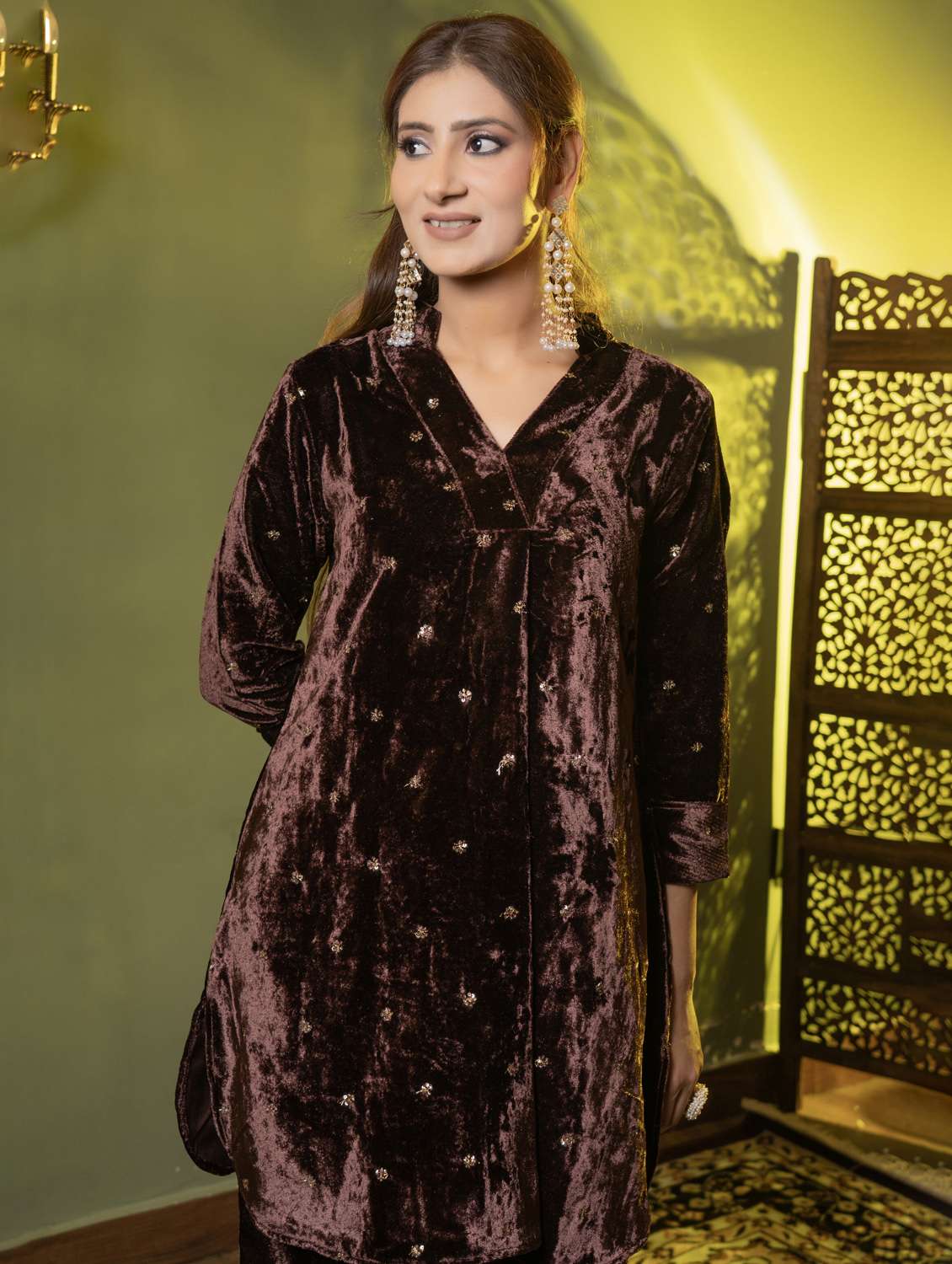 women solid with work three quarter sleeve kurta palazzo set  - 22229799 -  Standard Image - 4
