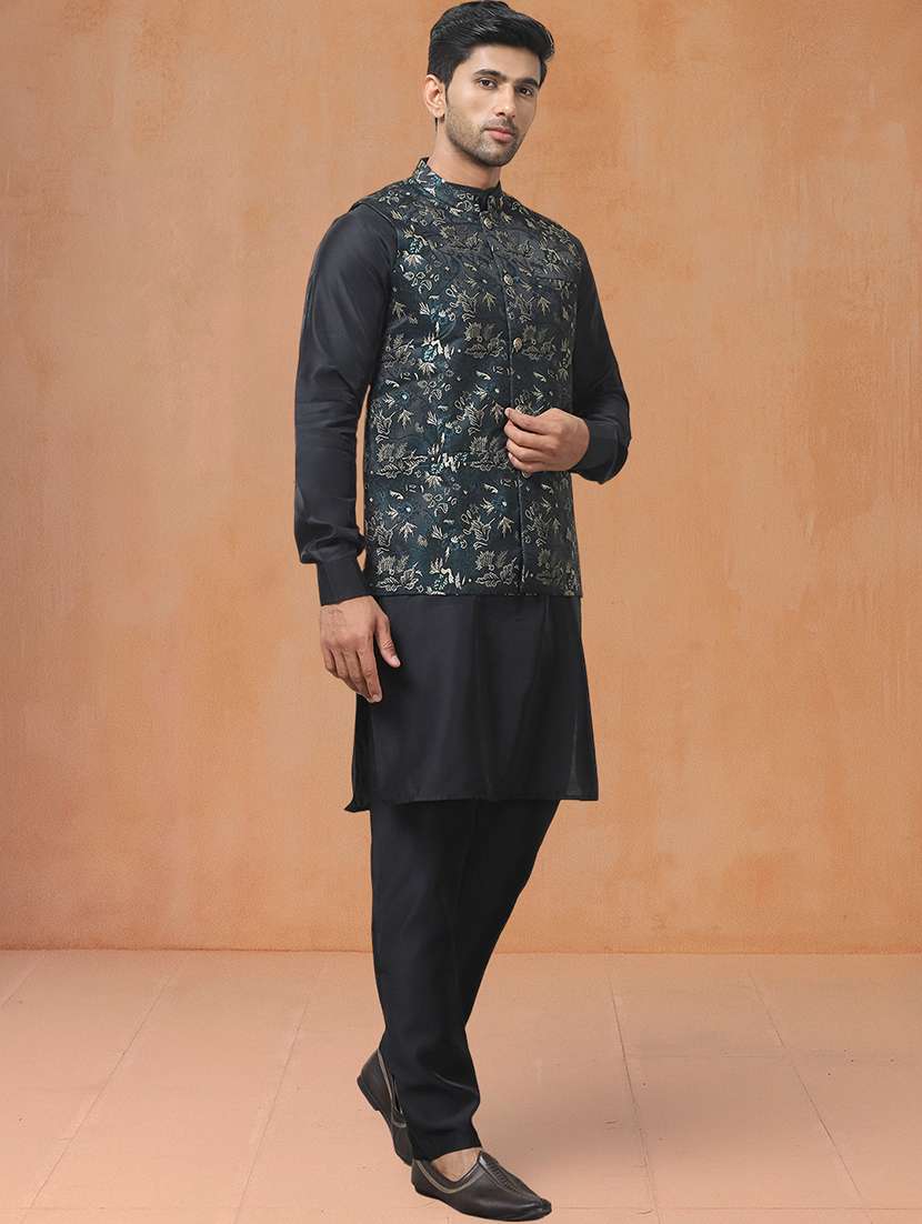 men solid mandarin neck kurta pyjama with jacket ethnic wear set - 22229860 -  Standard Image - 1