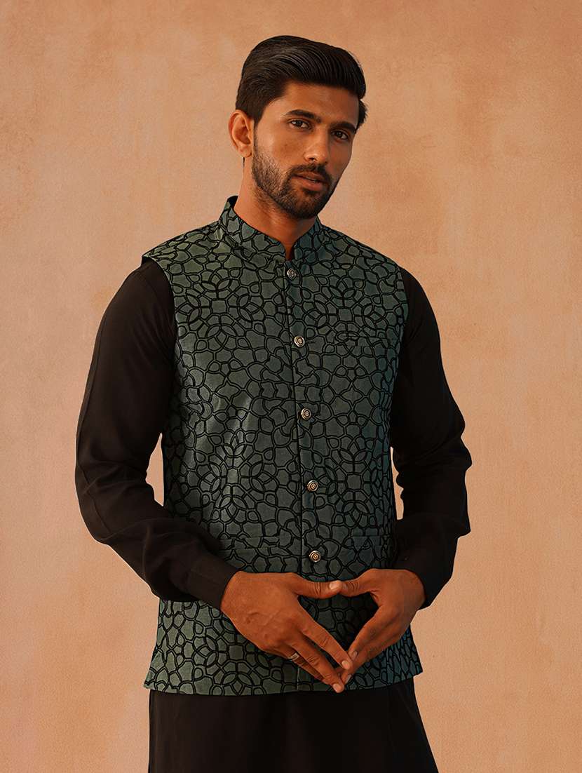 men solid mandarin neck kurta pyjama with jacket ethnic wear set - 22229867 -  Standard Image - 1