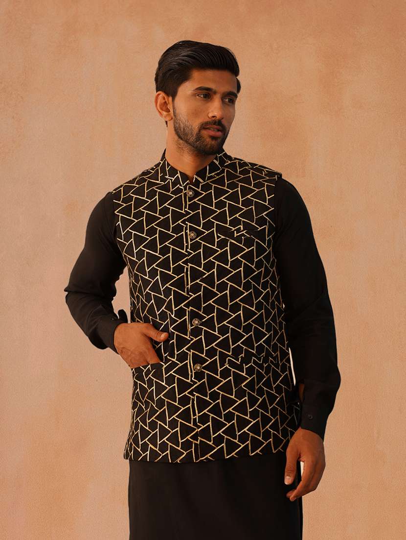 men solid mandarin neck kurta pyjama with jacket ethnic wear set - 22229870 -  Standard Image - 1