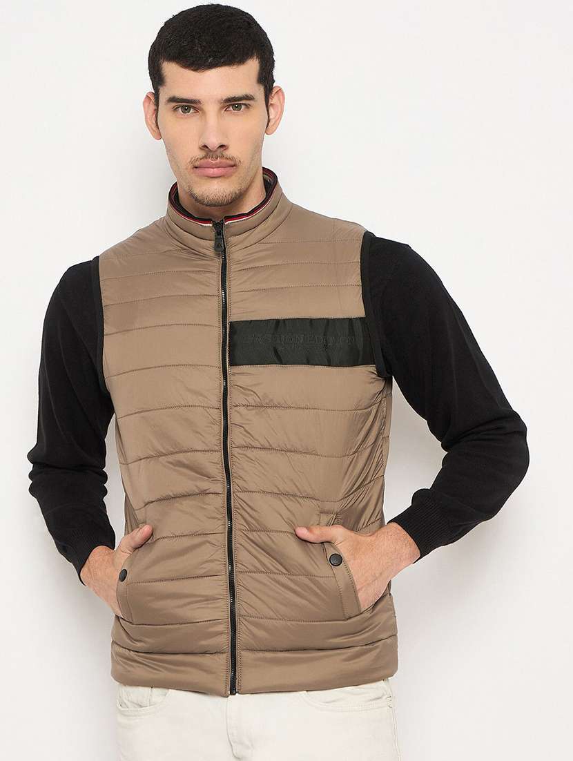 men solid sleeveless puffer jacket