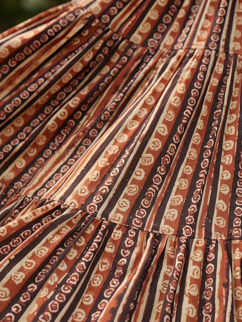 women printed mid rise tiered maxi skirt - 22230803 -  Standard Image - 4