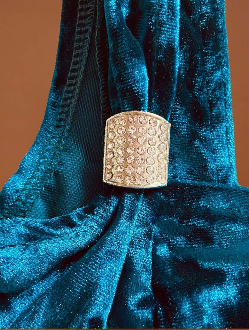 women solid sleeveless top - 22231092 -  Standard Image - 4