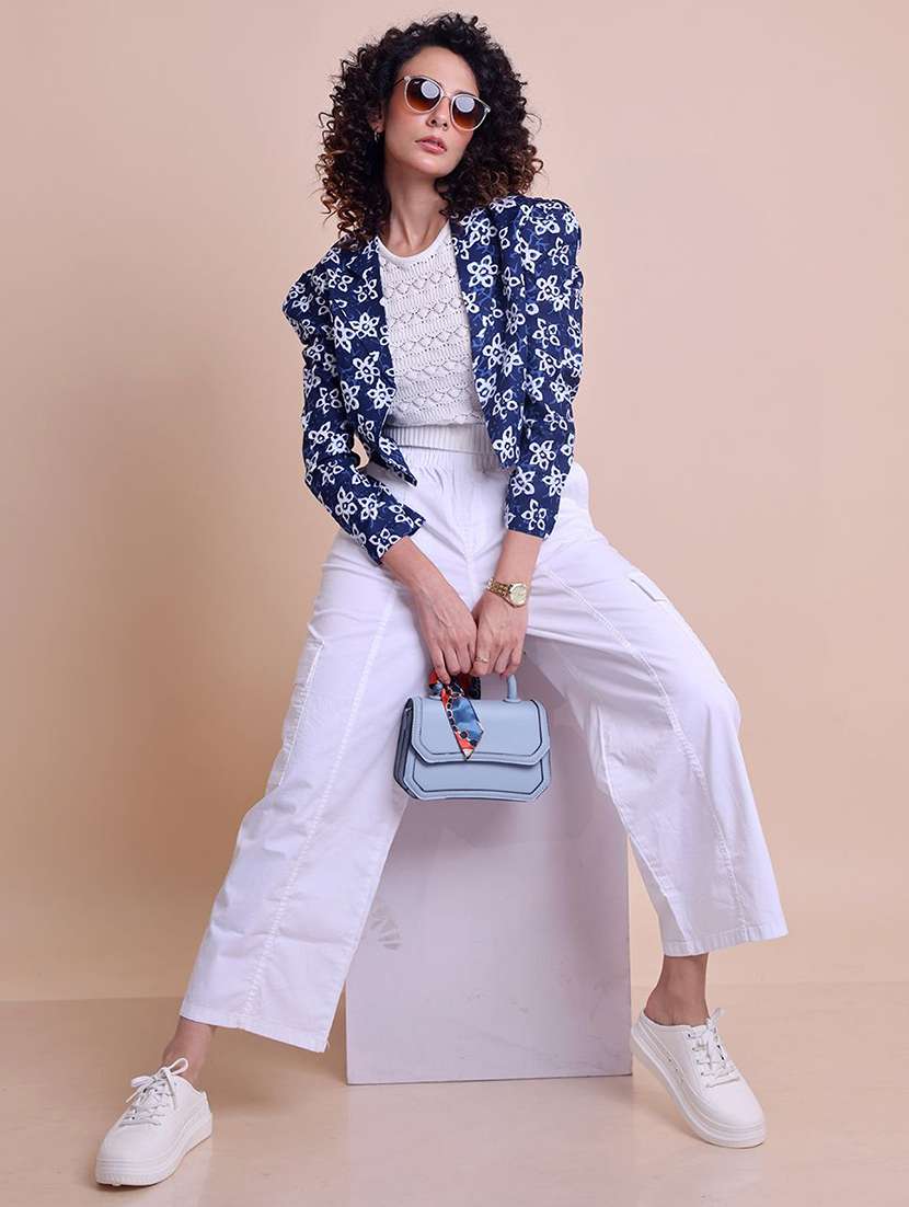 women printed puff sleeve crop ethnic acket - 22231137 -  Standard Image - 4