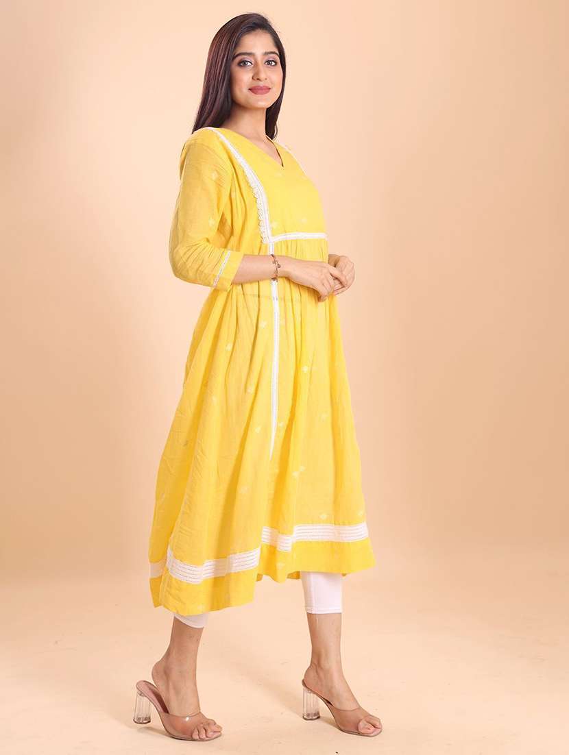 women self design three quarter sleeve a-line kurta - 22231257 -  Standard Image - 1