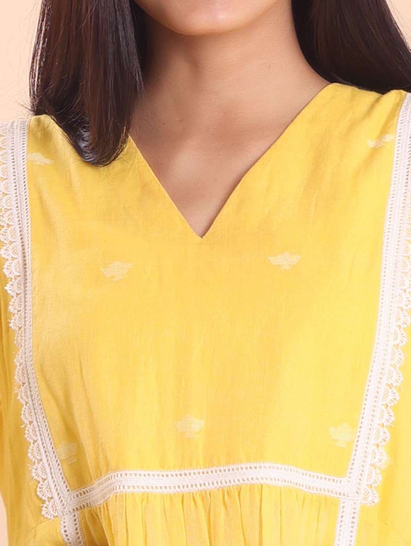 women self design three quarter sleeve a-line kurta - 22231257 -  Standard Image - 4