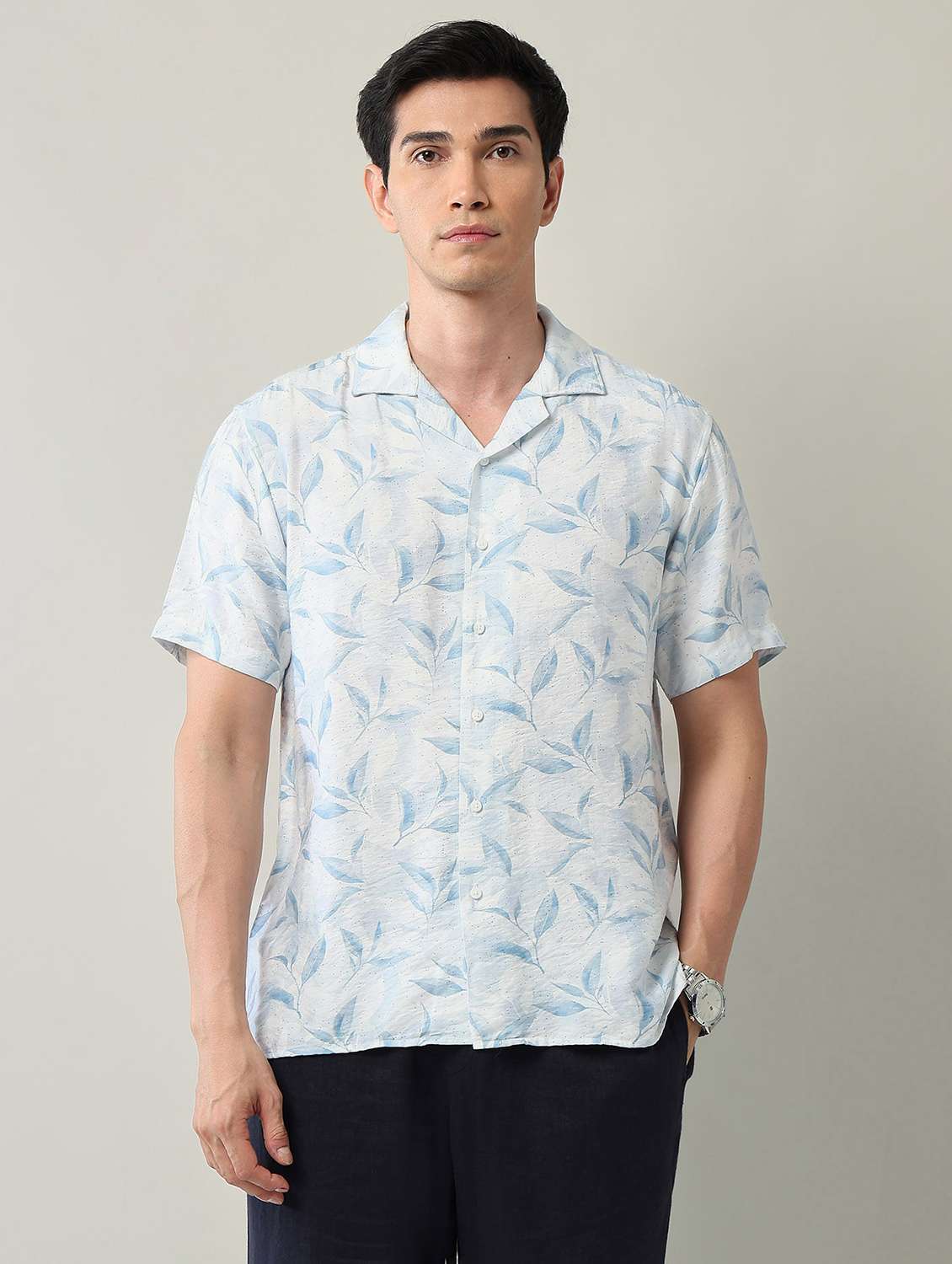 men printed short sleeve regular fit casual shirt - 22231399 -  Standard Image - 1