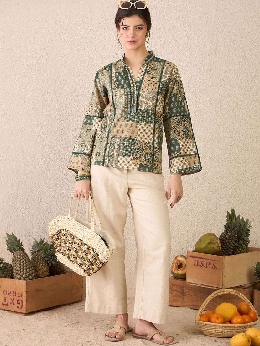 women printed bell sleeve straight top - 22231479 -  Standard Image - 4