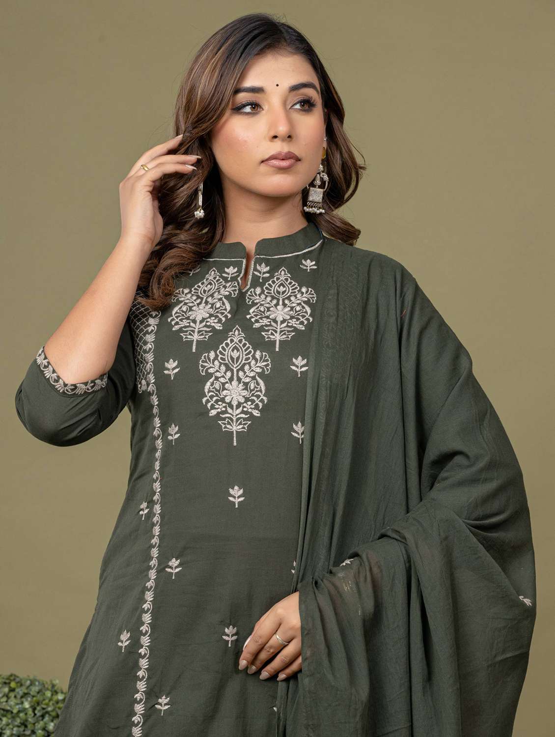 women solid with work three quarter sleeve kurta pant with dupatta set - 22231844 -  Standard Image - 4
