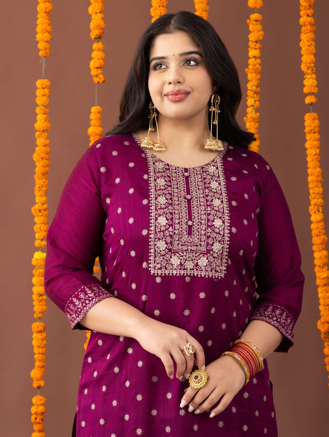 women plus size three quarter sleeve kurta pant with dupatta set - 22238770 -  Standard Image - 4