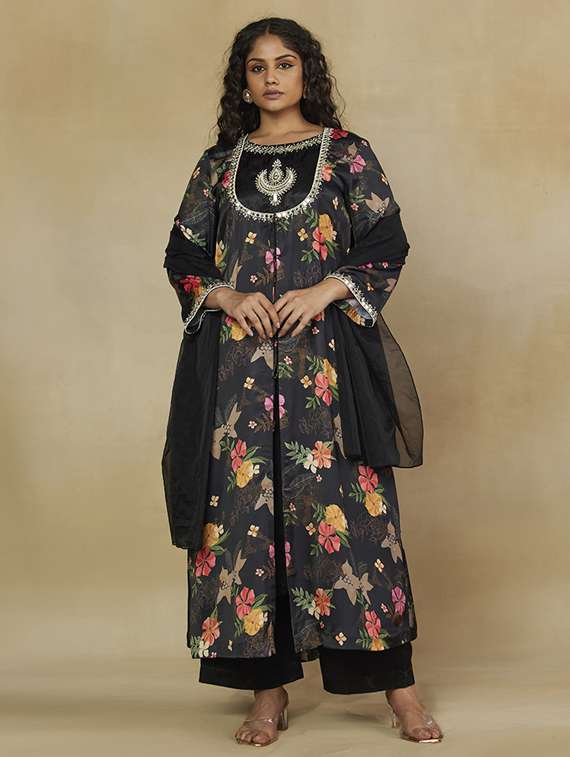 women plus size three quarter sleeve kurta palazzo with dupatta set
