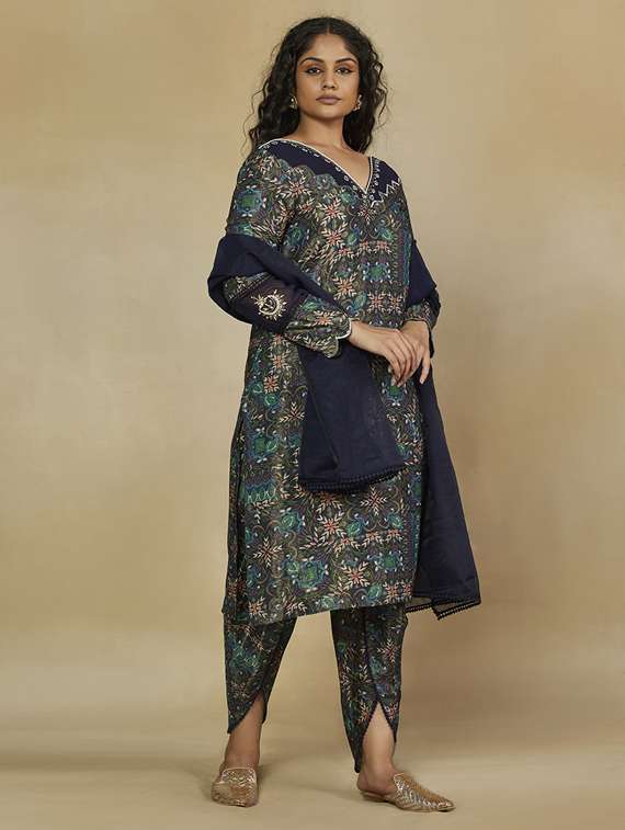 women printed kurta and dhoti with dupatta set - 22238788 -  Standard Image - 1