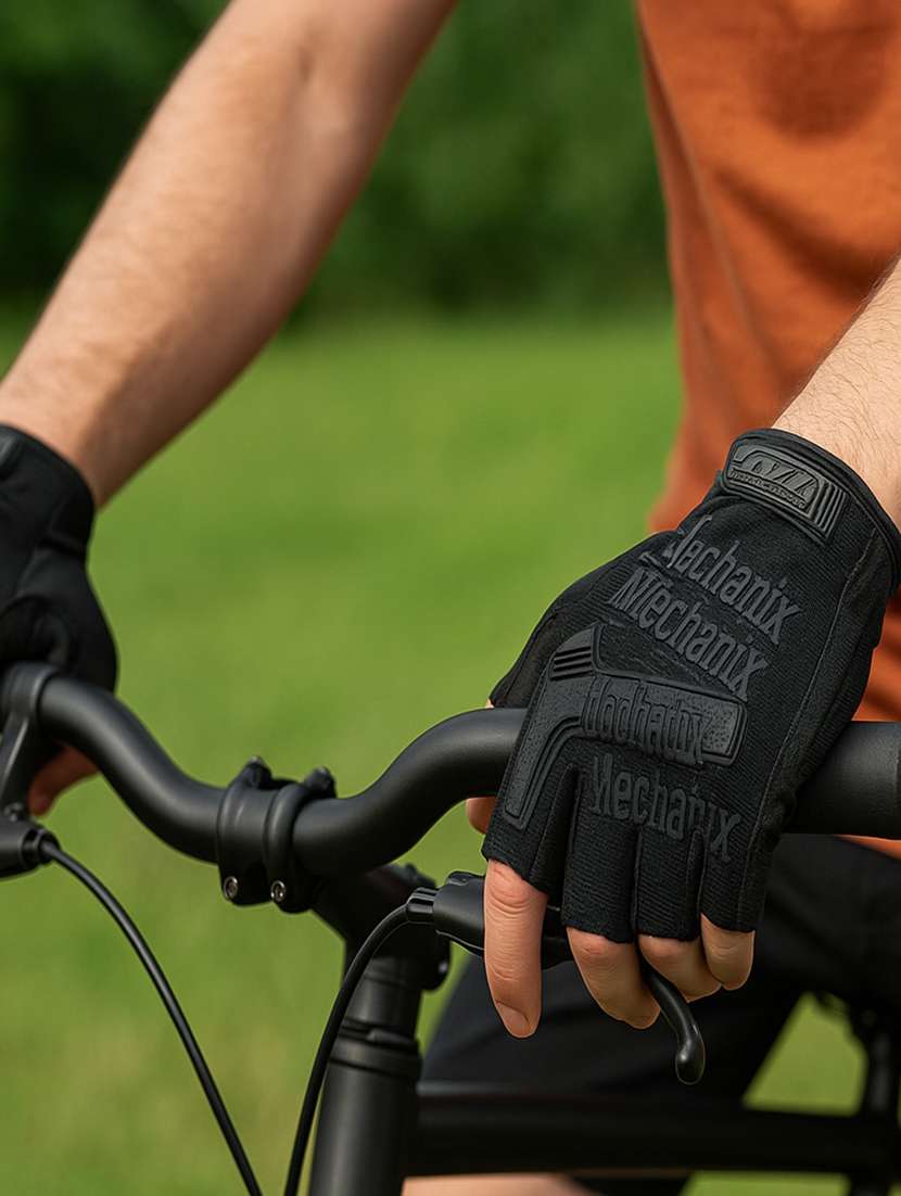 men half finger tactical gloves - 22239098 -  Standard Image - 1