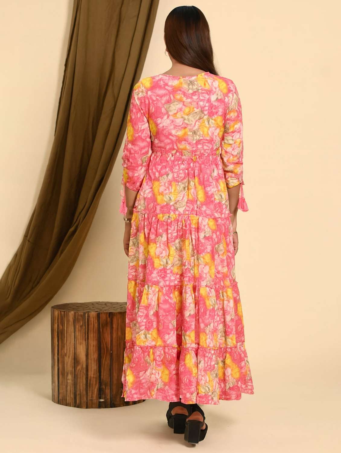 women printed three quarter slevee tiered dress - 22239280 -  Standard Image - 4