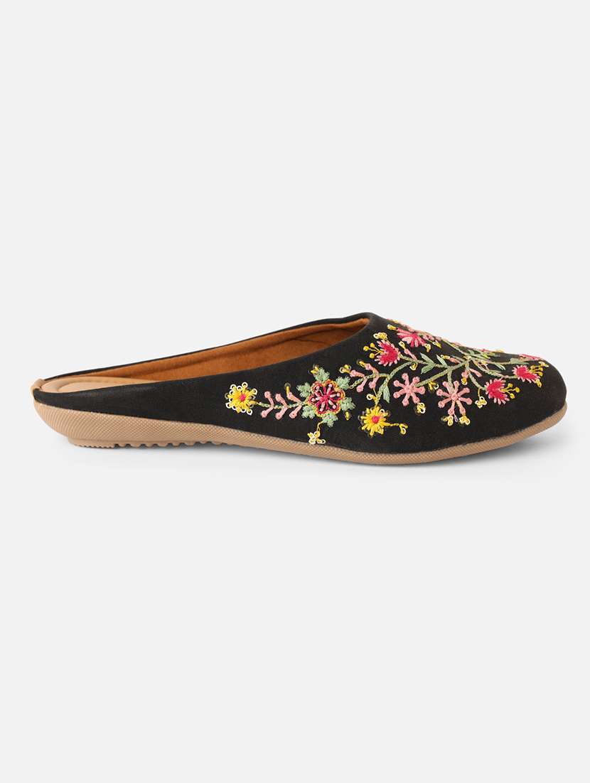 women embroidered slip on mojari - 22239317 -  Standard Image - 1