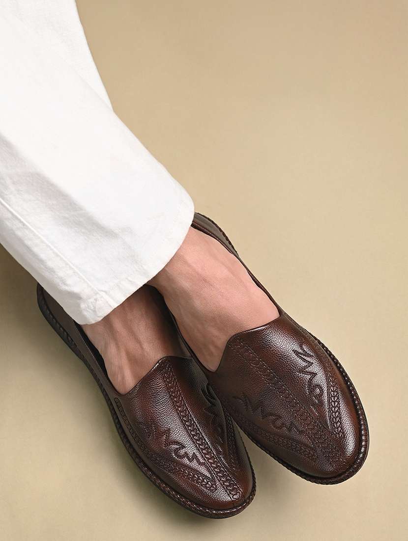 men brown slip on mojari - 22239349 -  Standard Image - 1