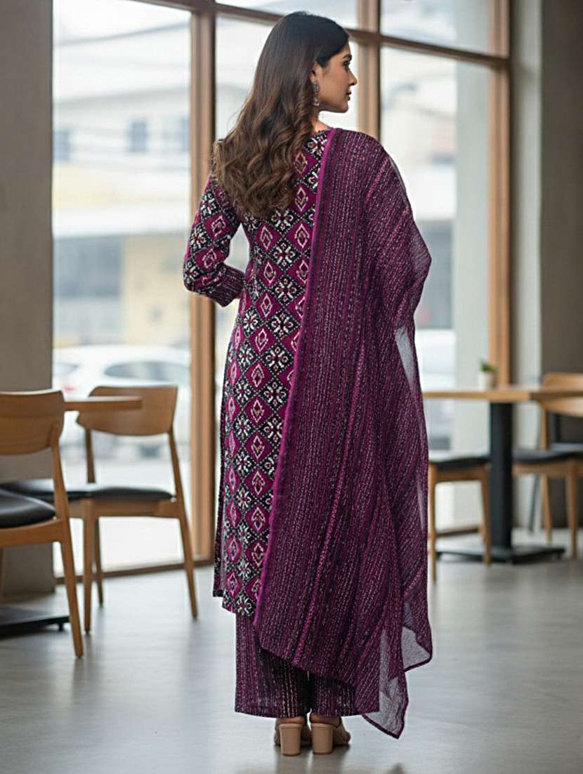 women printed three quarter sleeve kurta pant with dupatta set - 22239537 -  Standard Image - 4