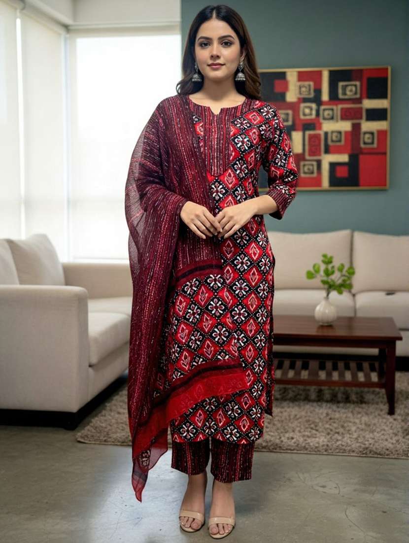 women printed three quarter sleeve kurta pant with dupatta set