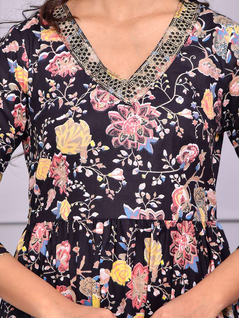 women floral three quarter sleeve flared kurta - 22239691 -  Standard Image - 6