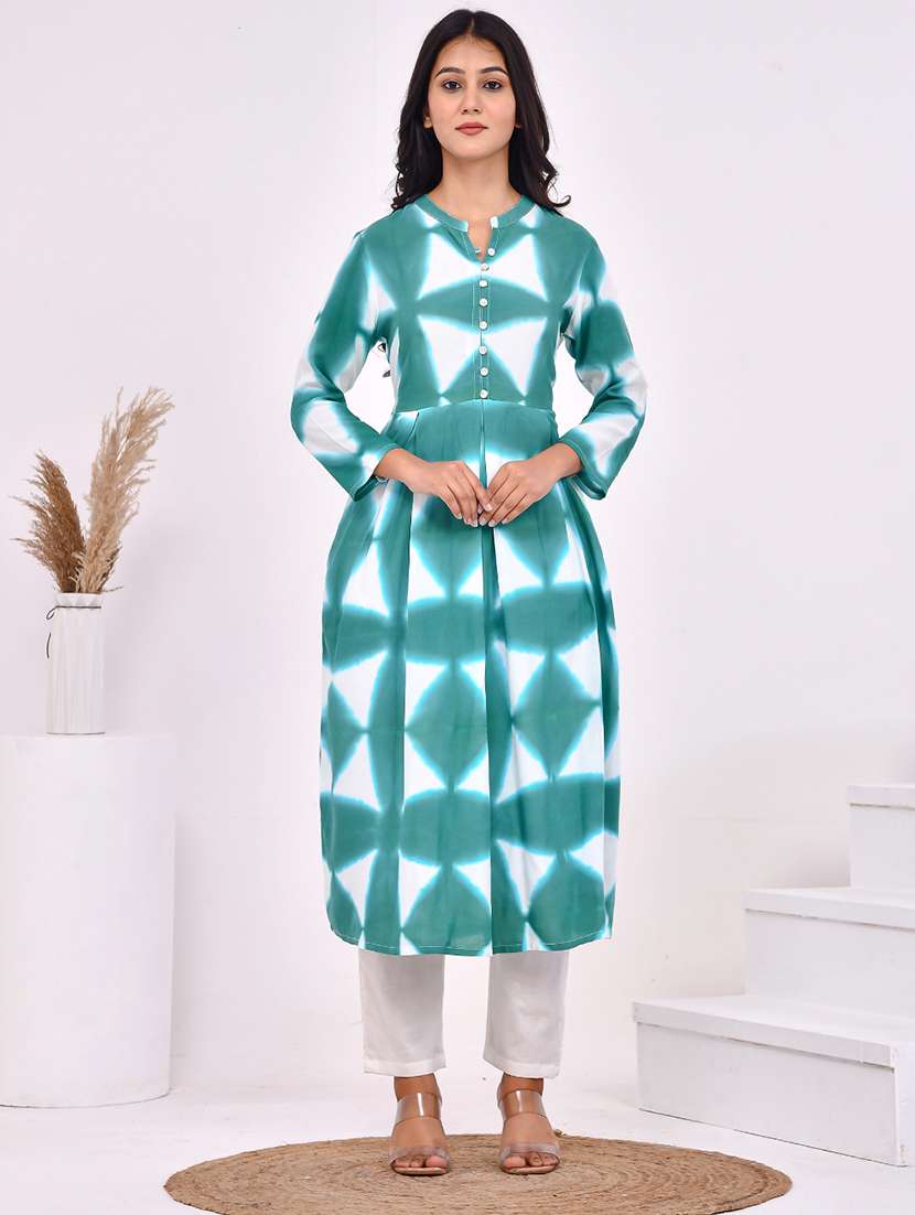women printed three quarter sleeve a-line kurta