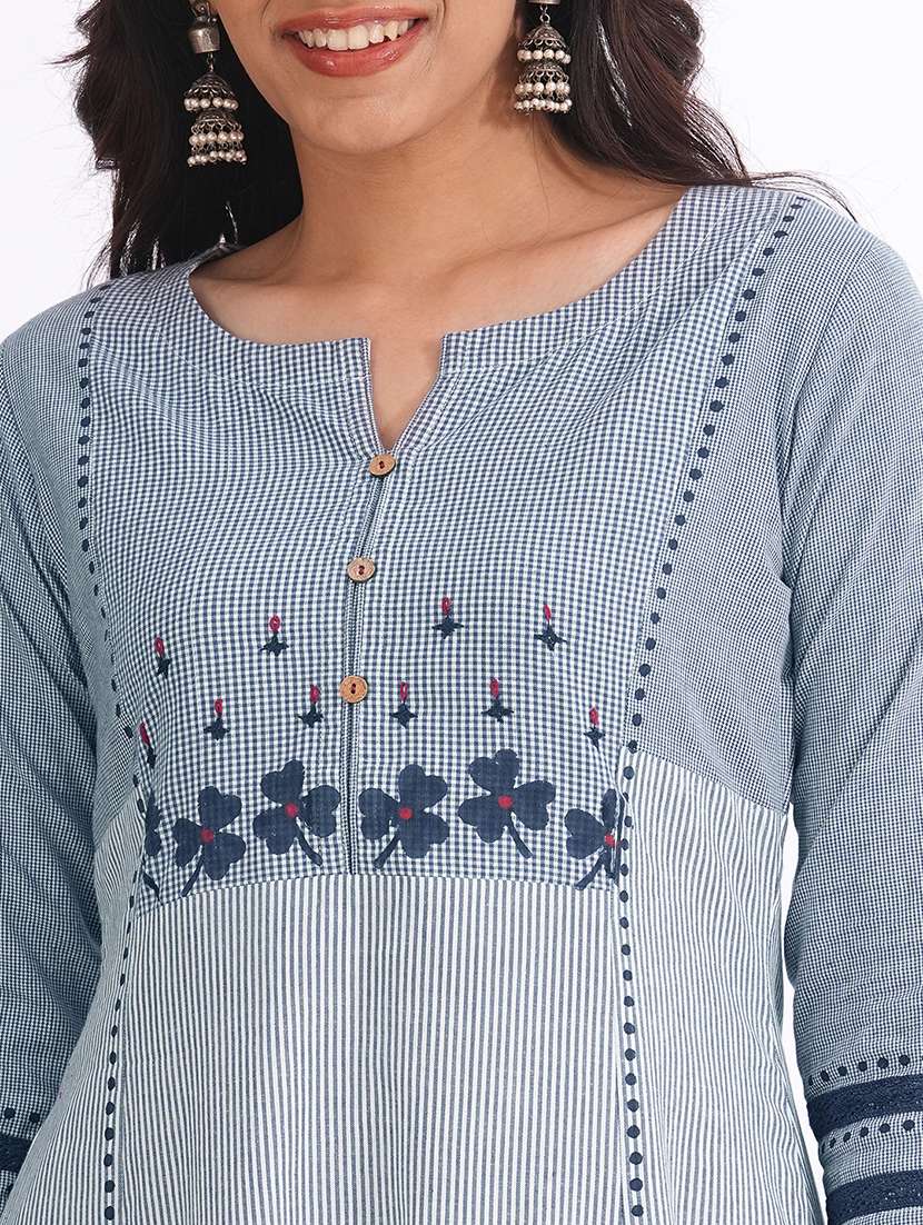 women striped three quarter sleeve a-line kurta - 22240408 -  Standard Image - 4