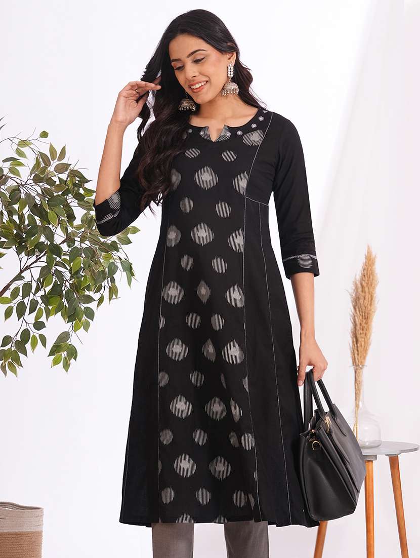 women self design three quarter sleeve a-line kurta - 22240415 -  Standard Image - 1