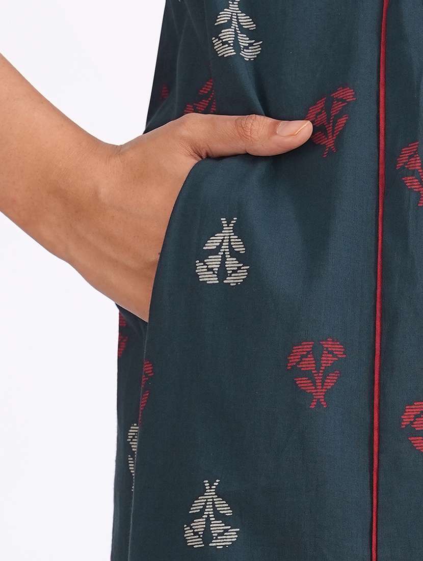 women self design three quarter sleeve a-line kurta - 22240416 -  Standard Image - 4