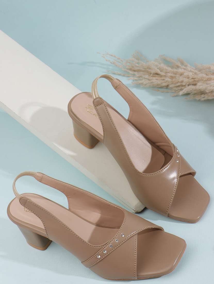 women solid back strap block heel sandal