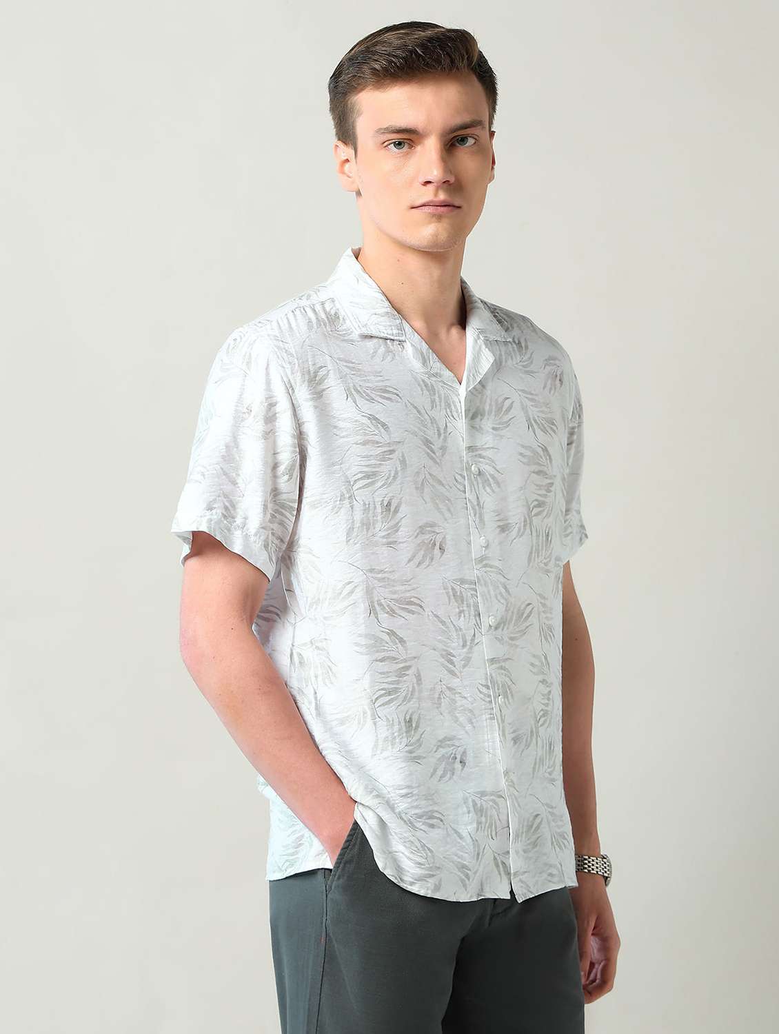 men printed short sleeve slim fit casual shirt - 22240625 -  Standard Image - 1