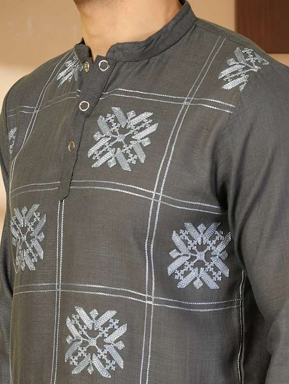 men solid with work mandarin neck short kurta - 22240665 -  Standard Image - 4