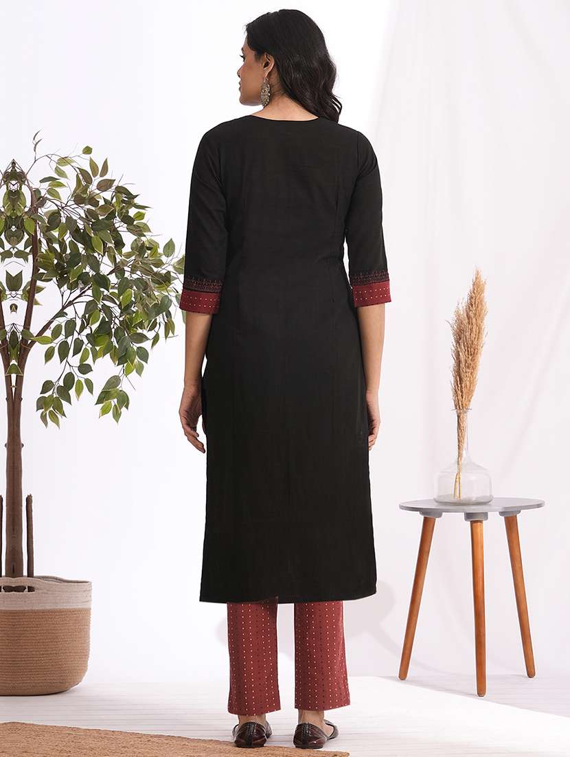 women placement print three quarter sleeve kurta pant set - 22240950 -  Standard Image - 4