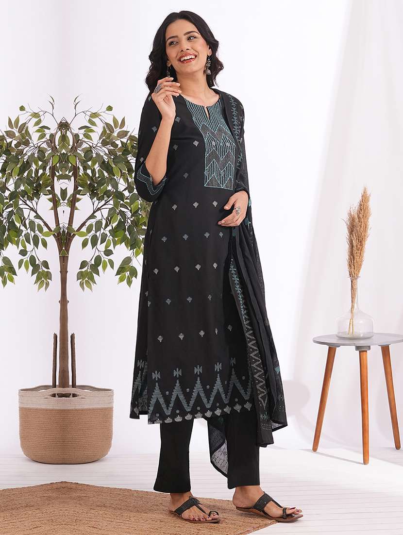 women self design three quarter sleeve kurta pant with dupatta set - 22240960 -  Standard Image - 1