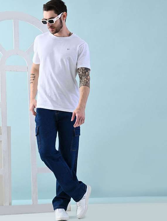 Men Solid Mid Rise Regular Fit Cargo - 22241073 -  Standard Image - 4
