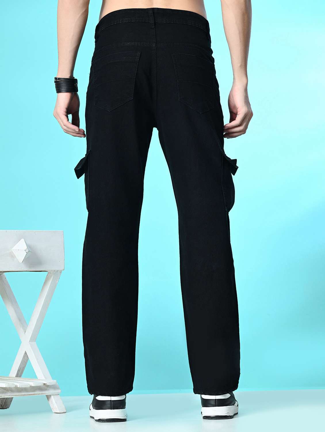 men solid mid rise relaxed fit cargo - 22241285 -  Standard Image - 1