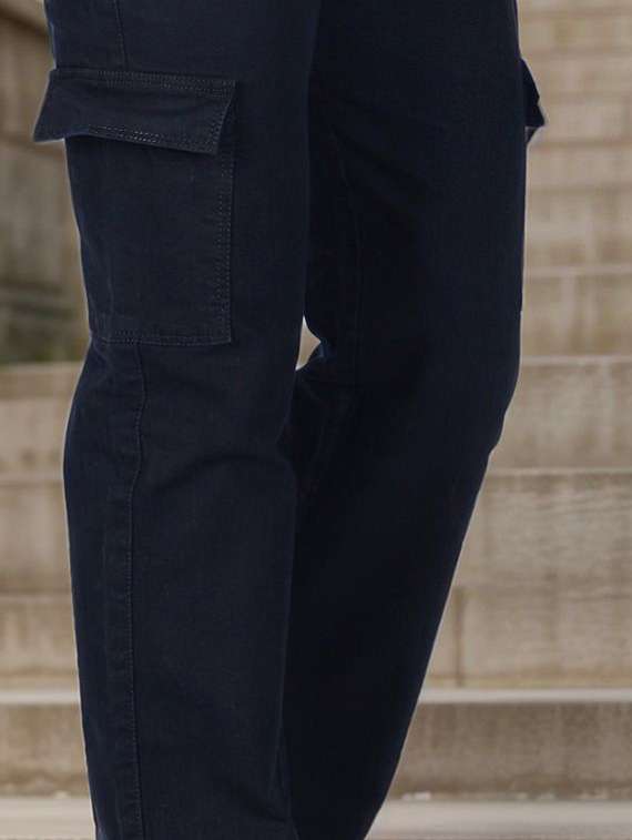 men solid mid rise relaxed fit cargo - 22241285 -  Standard Image - 1