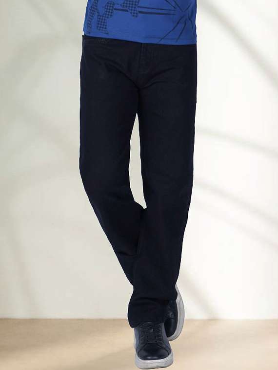 men plain mid rise straight fit jeans