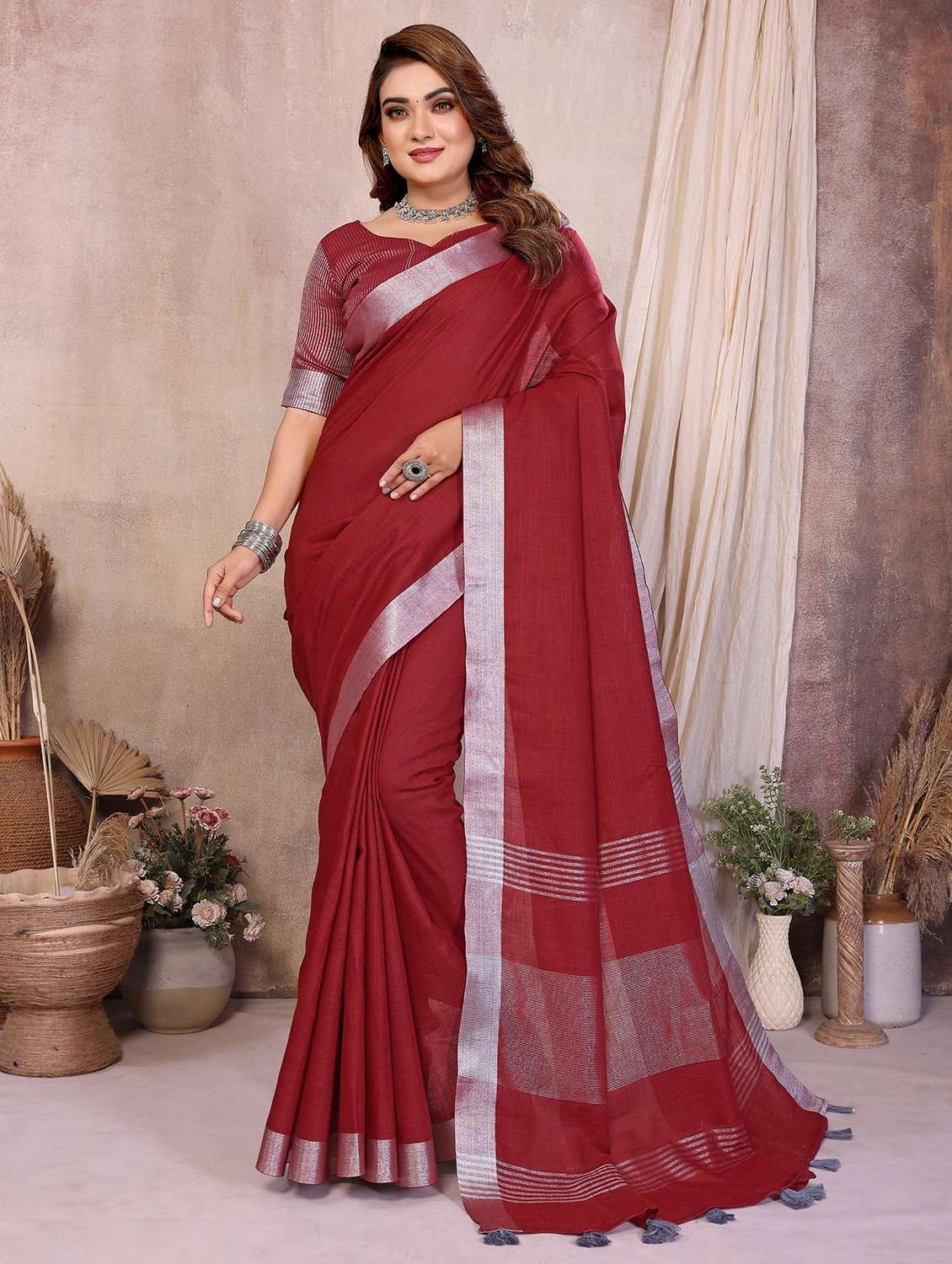 women solid with bordered saree with blouse - 22241803 -  Standard Image - 1