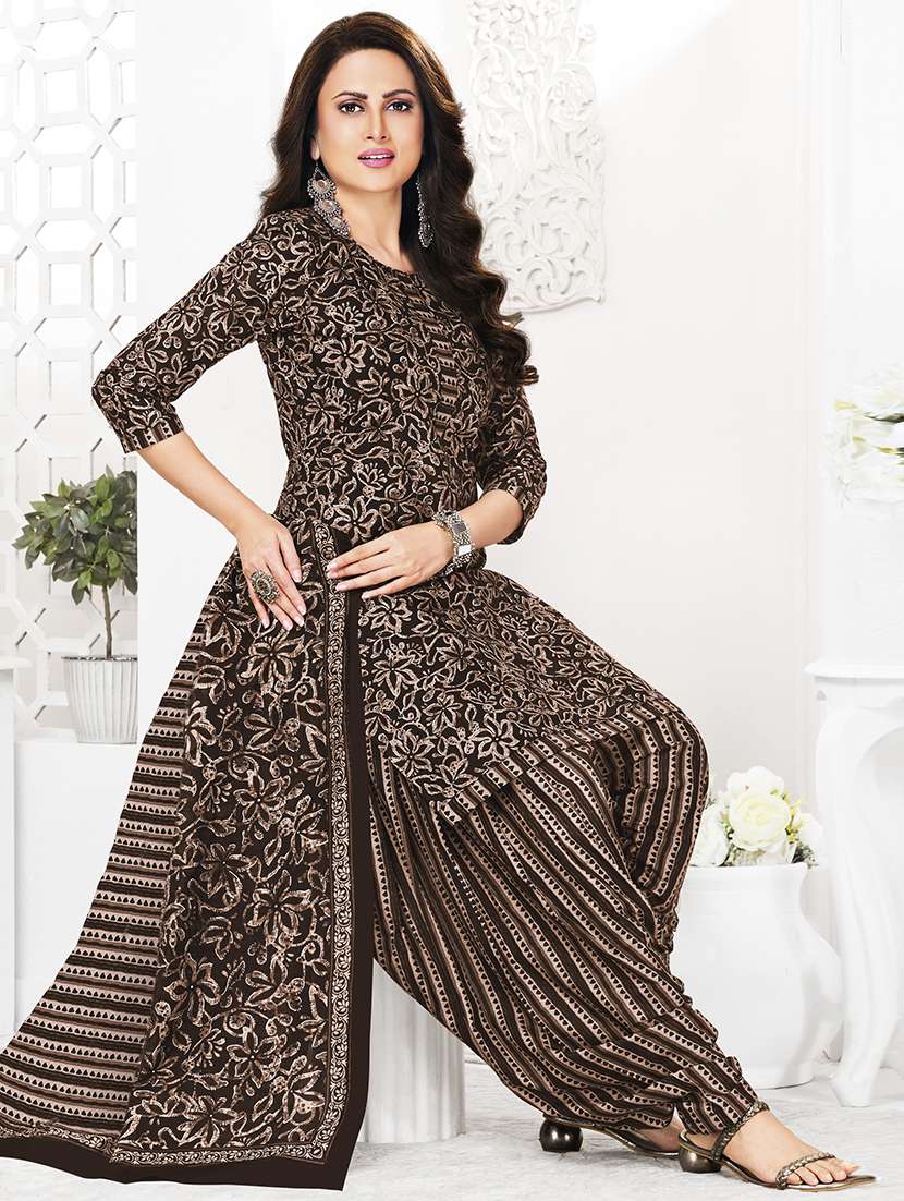 women printed three quarter sleeve kurta patiala with dupatta set - 22241971 -  Standard Image - 1